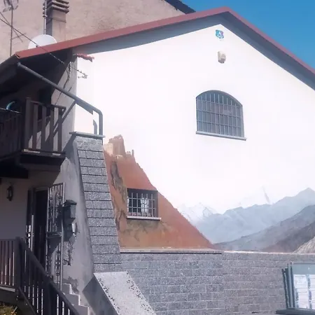 Casa Del Rustico, Indipendente Vista Sacra Con Dipinto