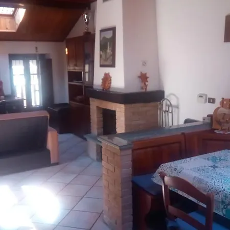 Casa Del Rustico, Indipendente Vista Sacra Con Dipinto Caprie