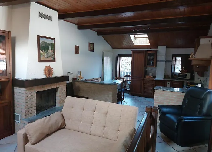 Casa Del Rustico, Indipendente Vista Sacra Con Dipinto Caprie