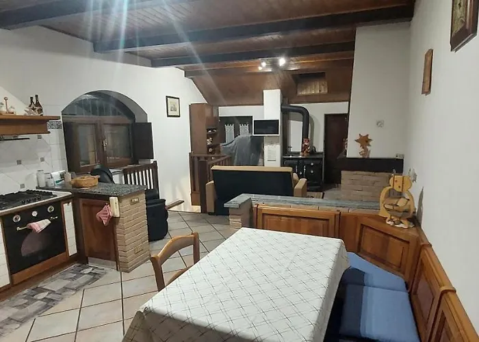 Casa Del Rustico, Indipendente Vista Sacra Con Dipinto